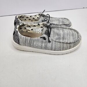 Hey Dude Kids Gray And White Shoes Size YT2‎